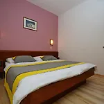 With Parking Space Rabac, Labin - 3011 Apartment *